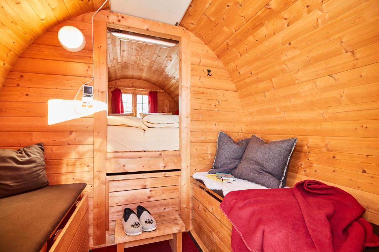 Camping Dreilaendereck Blockhuetten & Apartments Ried im Oberinntal Exterior foto